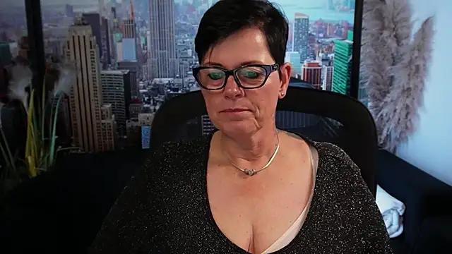 ninarandmann online show from November 2025 07:52:02 PM