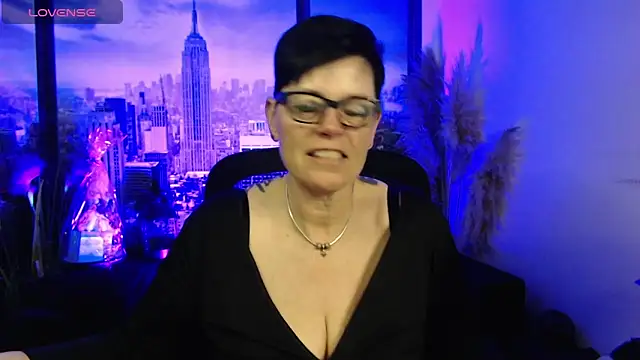 ninarandmann online show from April 2026 03:35:02 PM