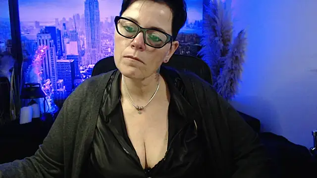 ninarandmann online show from January 2026 04:01:01 PM