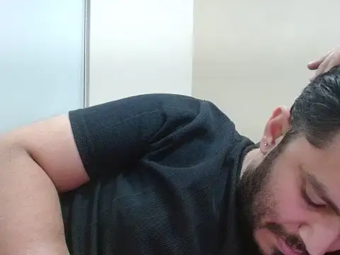 robintoit online show from April 2026 06:59:02 PM