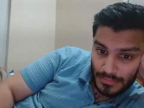 robintoit online show from April 2026 12:01:01 PM