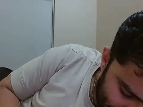 robintoit online show from November 2025 03:28:02 PM