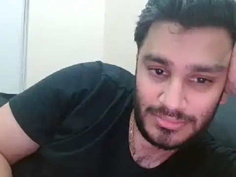 Snapshot of robintoit chatting on July 2026 06:26:01 PM robintoit online show from July 2026 06:26:01 PM