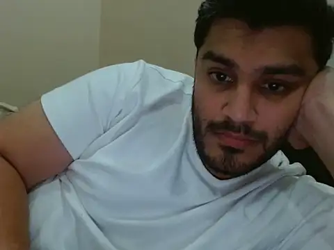 Snapshot of robintoit chatting on July 2026 06:08:02 AM robintoit online show from July 2026 06:08:02 AM