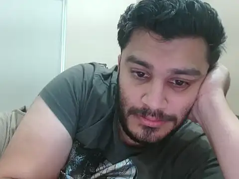 robintoit online show from May 2026 03:25:02 AM