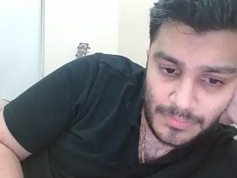 robintoit online show from May 2026 08:23:01 PM