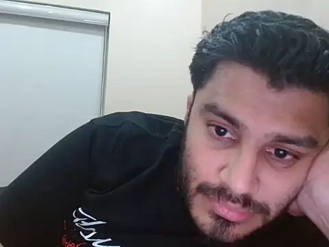 Snapshot of robintoit chatting on July 2026 07:00:02 PM robintoit online show from July 2026 07:00:02 PM