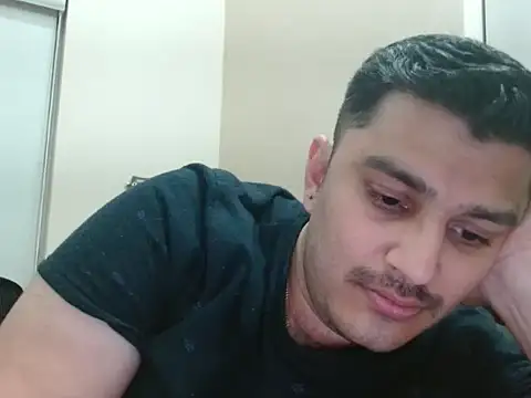 robintoit online show from April 2026 07:58:02 PM