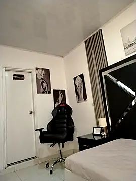 Natasha milf   online show from March 2026 01:10:02 PM