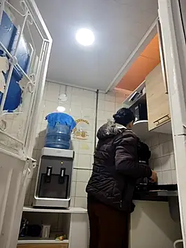 Natasha milf   online show from November 2025 01:00:02 PM