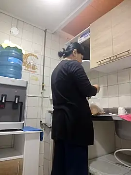 Natasha milf   online show from November 2025 12:42:02 PM