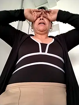 Natasha milf   online show from February 2026 12:18:02 PM