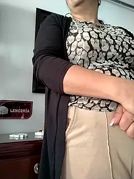 Natasha milf   online show from April 2026 12:56:01 PM
