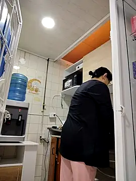 Natasha milf   online show from November 2025 12:48:01 PM