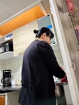 Natasha milf   online show from November 2025 12:32:02 PM