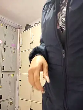 Natasha milf   online show from November 2025 12:31:02 PM