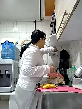 Natasha milf   online show from April 2026 12:31:01 PM