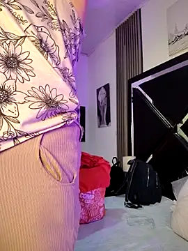 Natasha milf   online show from October 2025 12:50:01 PM