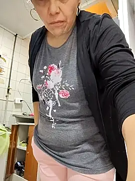 Natasha milf   online show from December 2025 01:01:02 PM