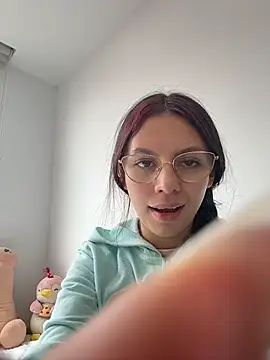 Bonniepark online show from February 2026 05:02:02 PM