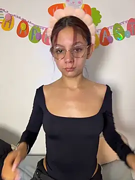 Bonniepark online show from April 2026 11:12:01 PM