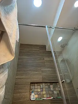 Bonniepark online show from November 2025 01:11:01 PM