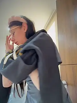 Bonniepark online show from March 2026 09:10:01 PM