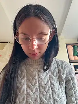 Bonniepark online show from November 2025 12:00:02 PM