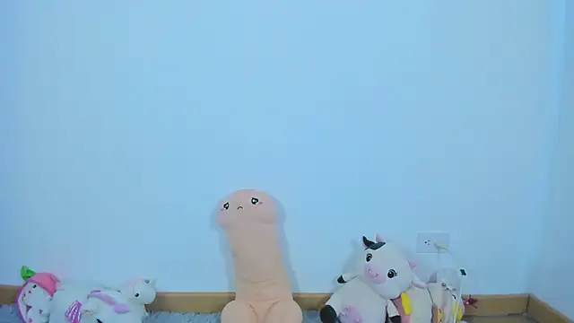 Bonniepark online show from November 2025 12:37:02 PM