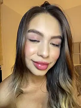  laura 02 online show from November 2025 10:25:01 PM