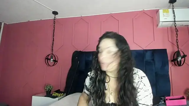 hanny milf online show from May 2026 12:22:02 PM
