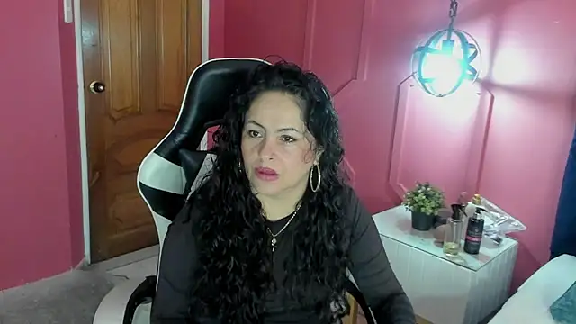 hanny milf online show from May 2026 12:22:02 PM