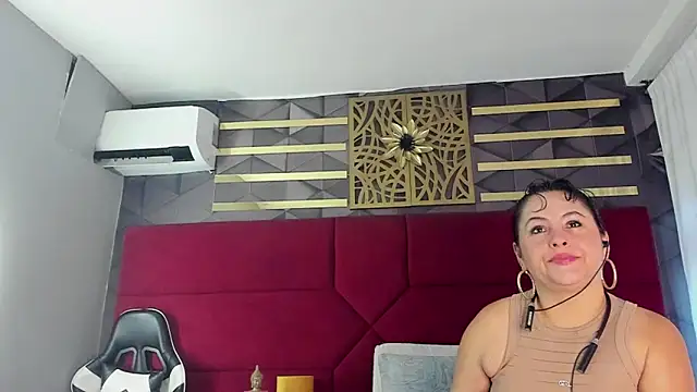 hanny milf online show from June 2026 12:00:01 PM