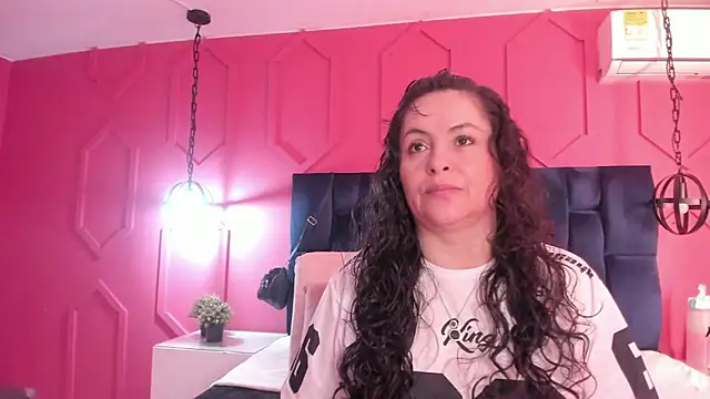 hanny milf online show from May 2026 11:32:02 AM