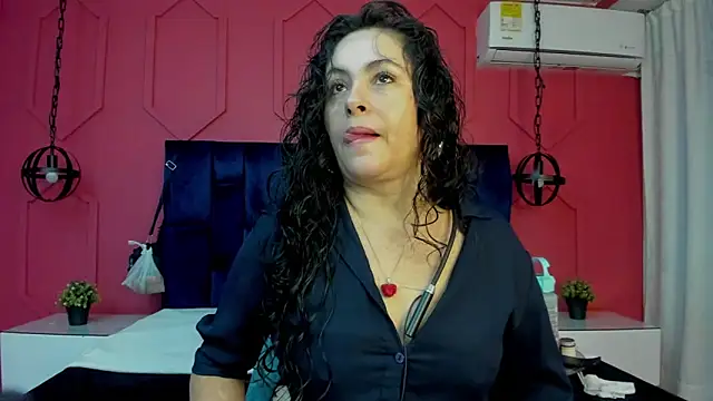 hanny milf online show from May 2026 11:51:02 AM