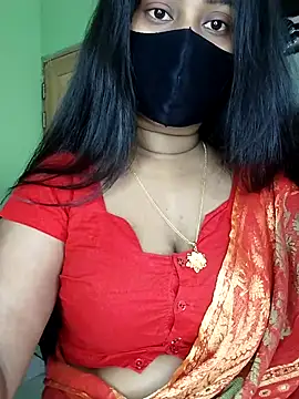 Idhika Paul online show from November 2025 06:58:01 AM