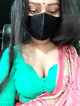 Idhika Paul online show from October 2025 02:43:02 AM