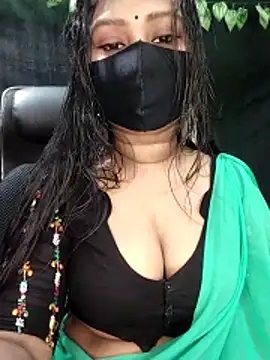 Idhika Paul online show from November 2025 11:58:01 AM