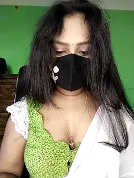 Idhika Paul online show from February 2026 02:34:01 AM