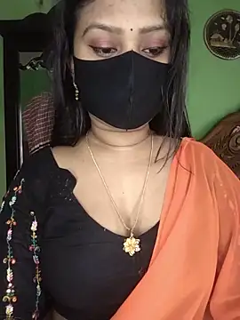 Idhika Paul online show from May 2026 01:25:01 AM