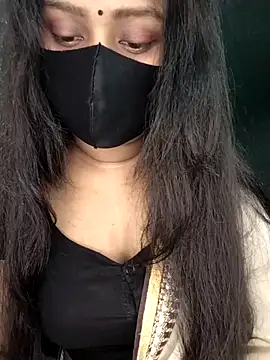 Idhika Paul online show from November 2025 12:42:02 PM