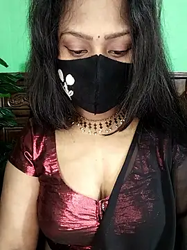 Idhika Paul online show from January 2026 02:02:01 PM