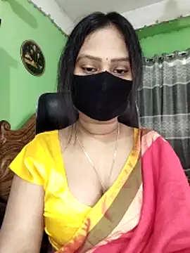 Idhika Paul online show from April 2026 07:48:01 AM