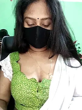 Idhika Paul online show from February 2026 12:36:01 PM