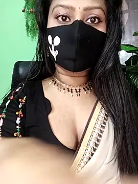 Idhika Paul online show from January 2026 12:47:02 AM