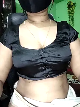 Idhika Paul online show from April 2026 05:04:02 PM