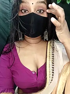 Idhika Paul online show from November 2025 05:16:02 PM