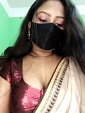 Idhika Paul online show from February 2026 12:07:02 AM