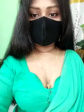 Idhika Paul online show from December 2025 08:49:02 AM