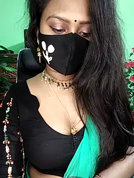 Idhika Paul online show from January 2026 05:49:02 PM